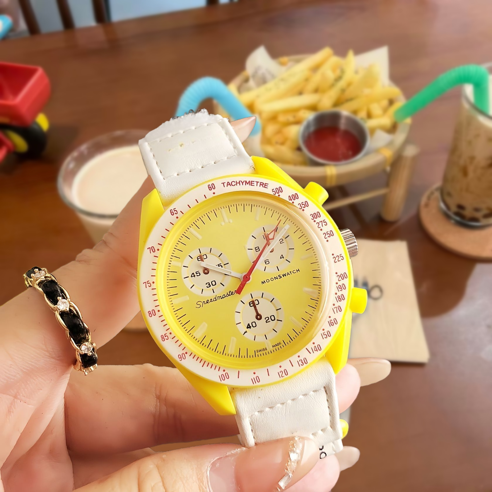 Unbranded Watches Analog Date-Display Wristwatch — 10