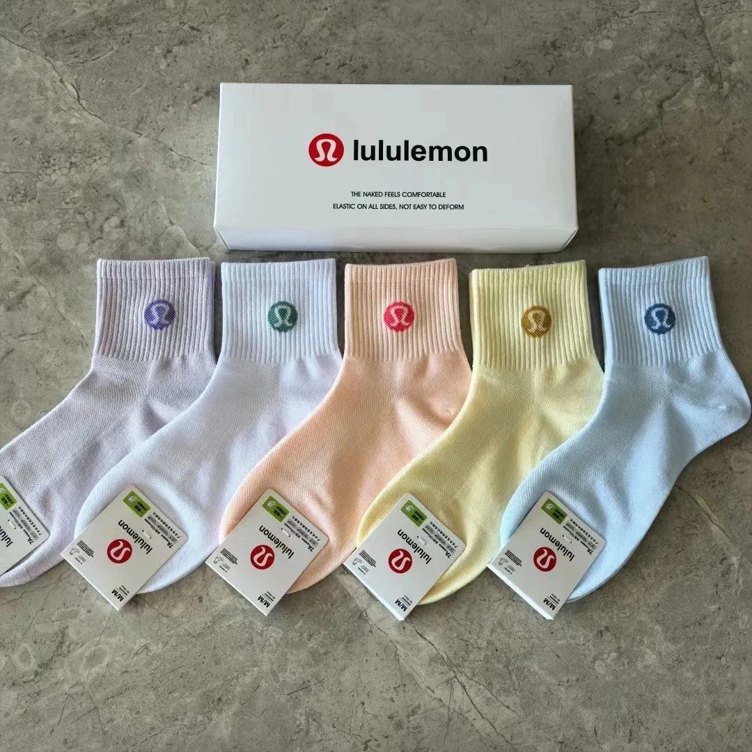 lululemon Socks Ribbed Crew — Lady No. 1 (5 pairs)