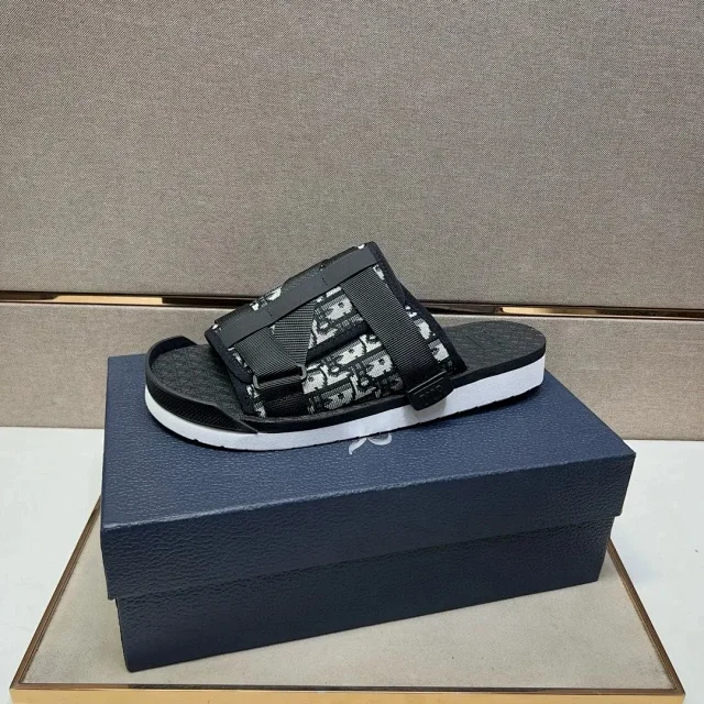 Calvin Klein Slippers Geometric cutout slide product detail image 5