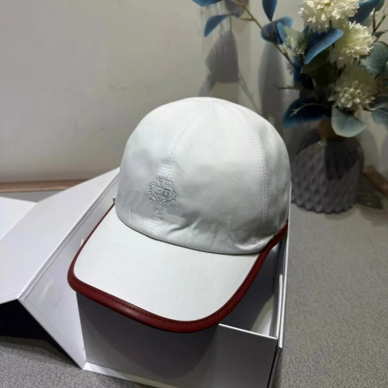 Brunello Cucinelli Hats Embroidered Crest Baseball Cap — 24 white