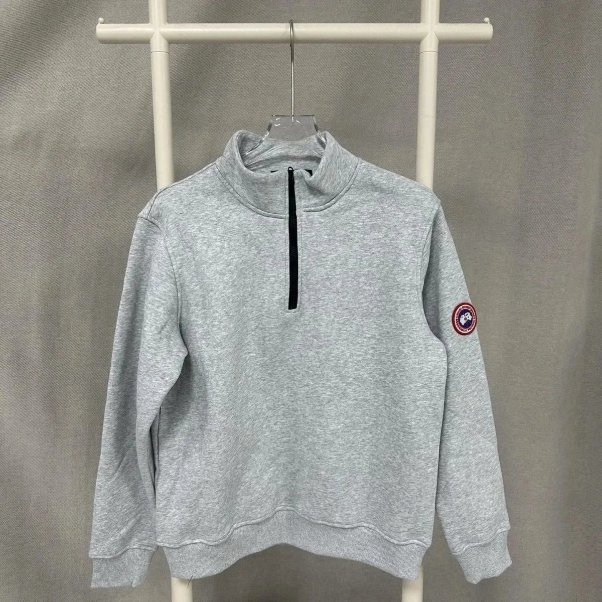 Moncler Knitwear Logo-Patch Crewneck Knit Sweater — 1:1 Goose -03