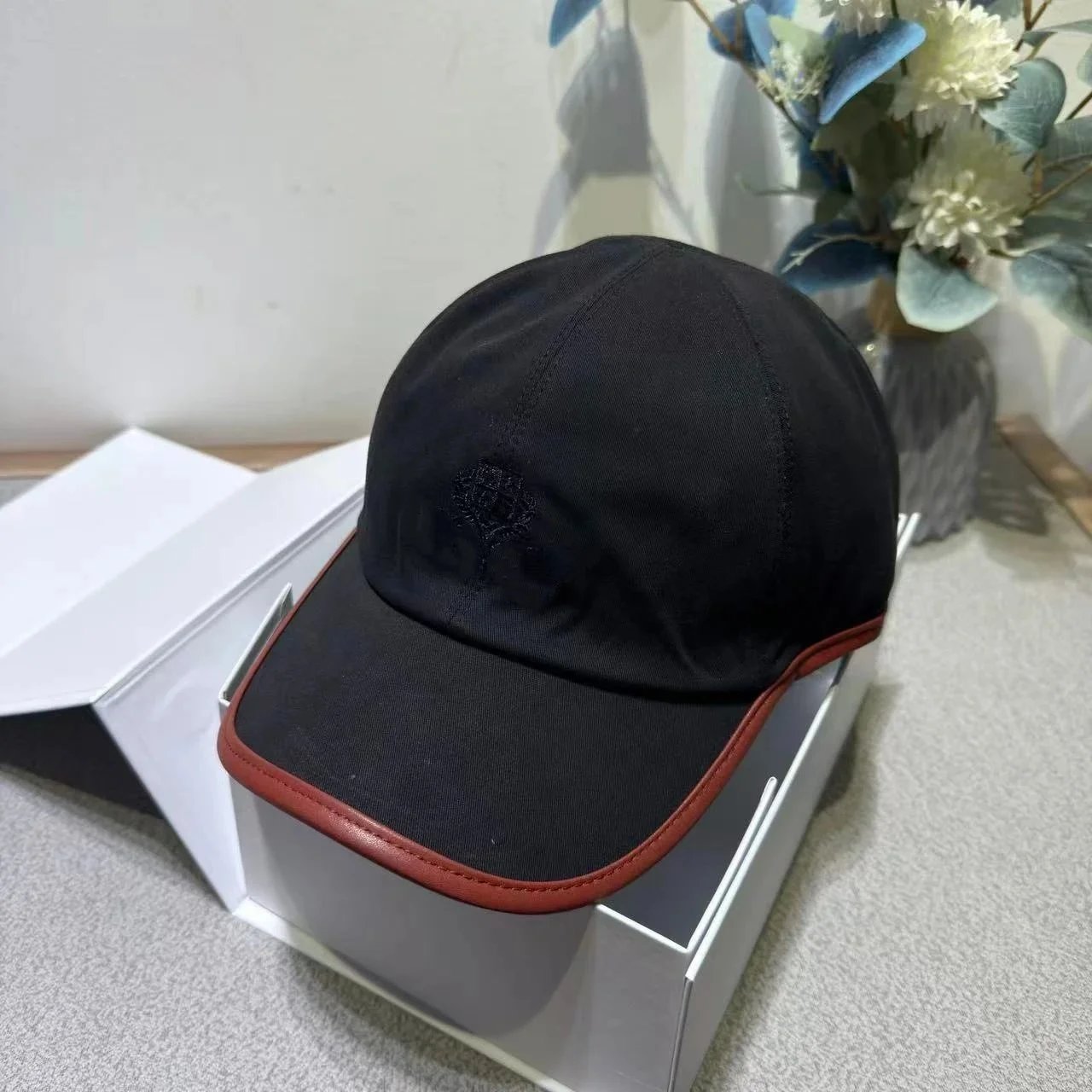 Brunello Cucinelli Hats Embroidered Crest Baseball Cap — 21 black