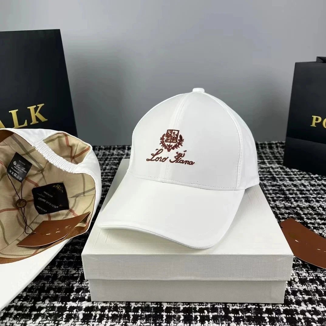 Brunello Cucinelli Hats Embroidered Crest Baseball Cap — 20 White and red