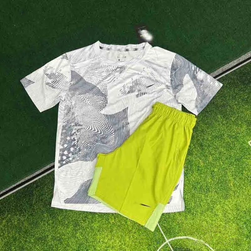 Nike Vests Printed athletic tank top — Set (light shadow gray fluorescent green)