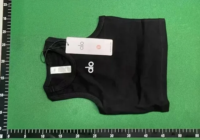 Alo Matching Sets Ribbed long-sleeve crop top and high-waisted shorts set product detail image 2
