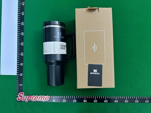 Stanley Uncategorized Quencher H2.0 40 oz Tumbler product detail image 3
