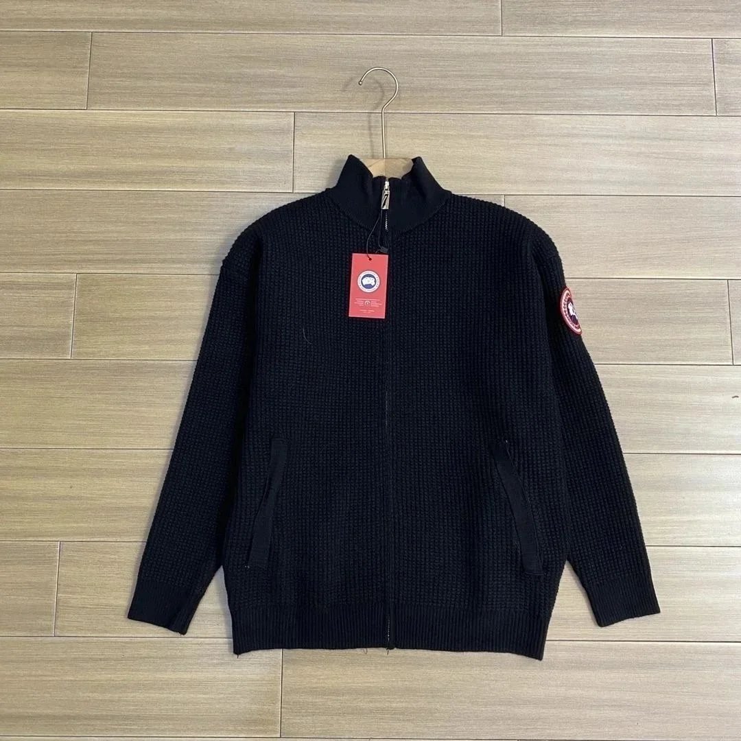 Moncler Knitwear Logo-Patch Crewneck Knit Sweater — 1:1 Goose -1