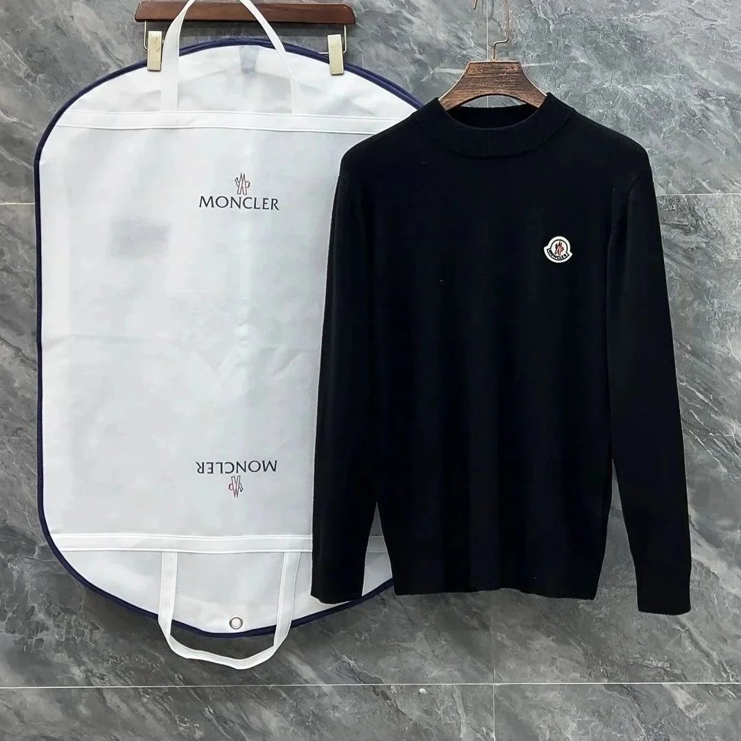 Moncler Knitwear Logo-Patch Crewneck Knit Sweater image 13