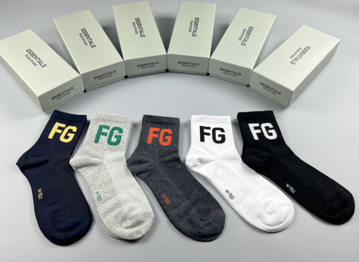 AMI Paris Socks de Cœur heart-logo crew — FOG.3