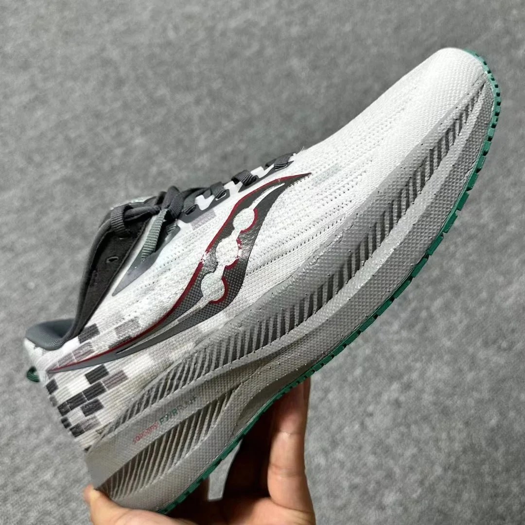 Saucony Endorphin Speed 4 White / Gray / Green Running Shoes