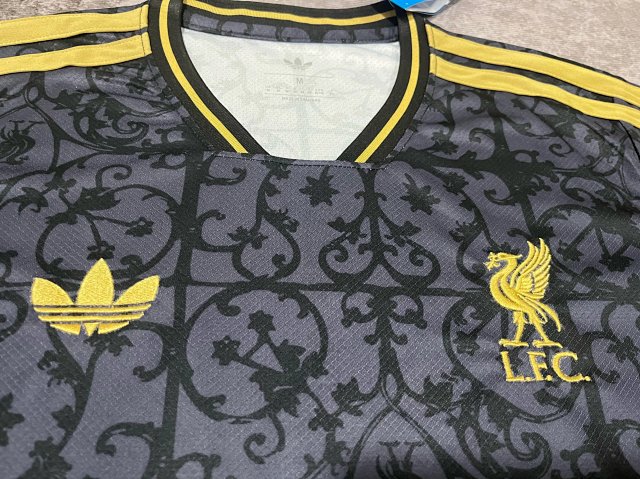 Liverpool Jersey: seller detail photo 5
