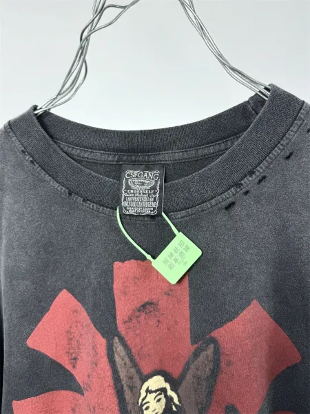 Design Red Hot Chili Peppers x Unknown Brand Distressed Long Sleeve T-Shirt Gray T-Shirts - 2