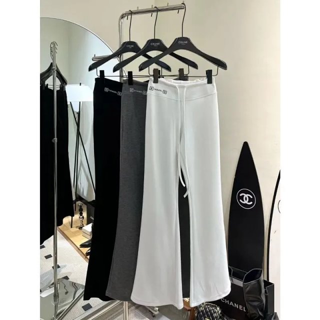 CHANEL pants: seller detail photo 2