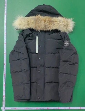 Canada Goose chelsea: seller detail photo 6