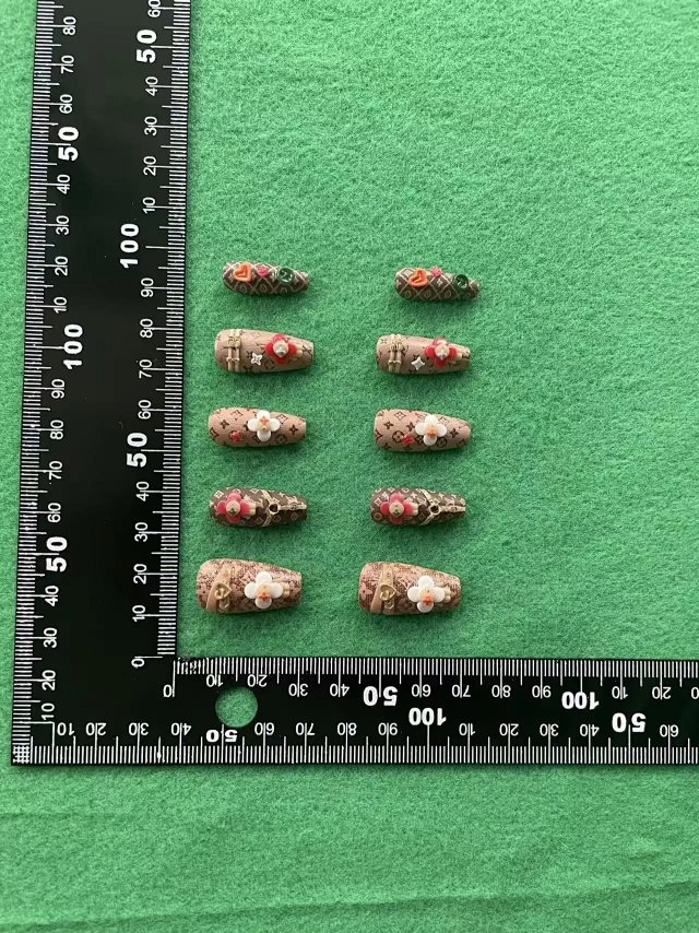 LV Nail Art: seller detail photo 12