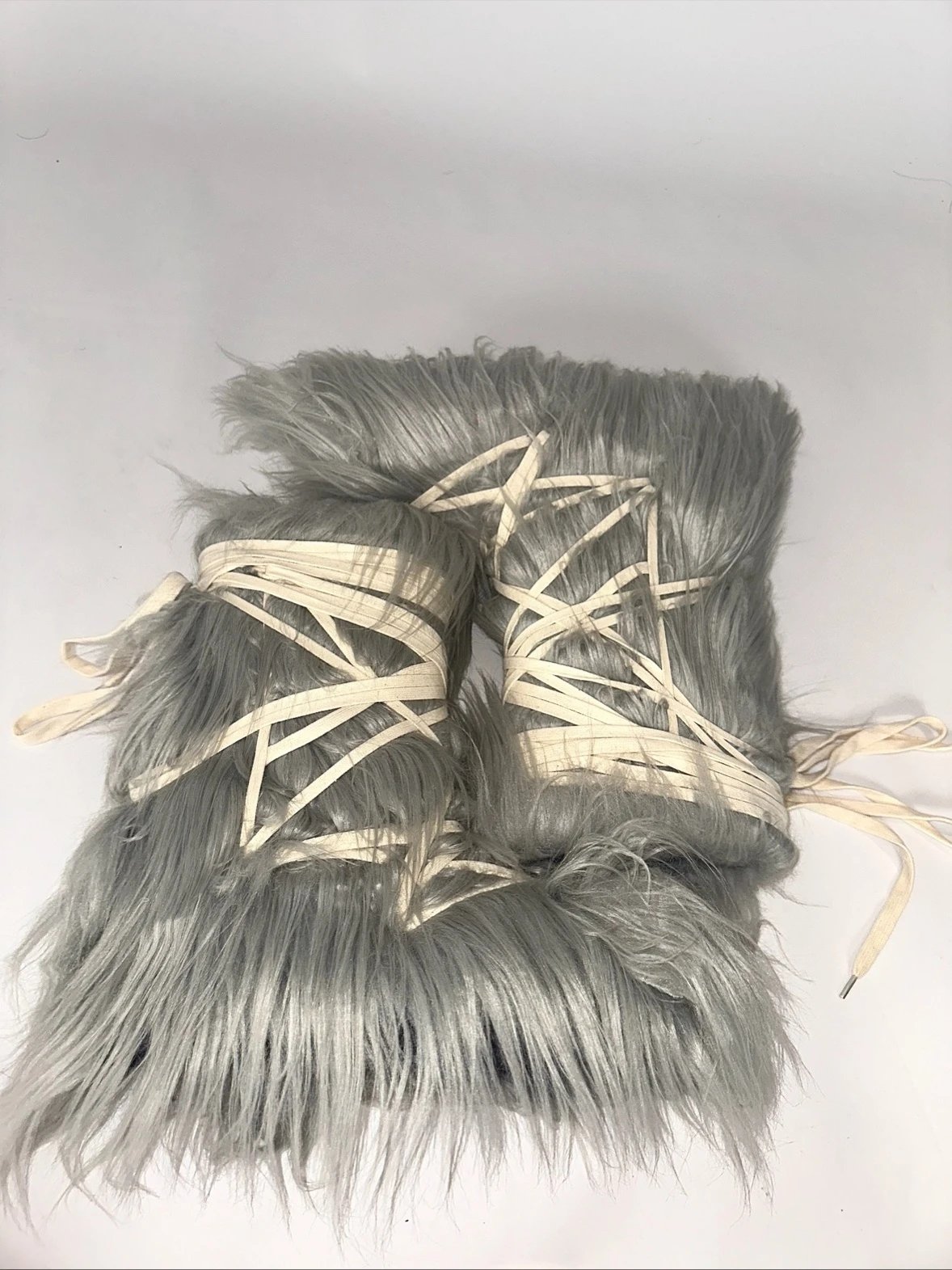 Design Furry Lace-Up Boots Gray Ankle Boots - 2
