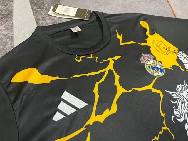 Real Madrid Jersey: seller detail photo 5