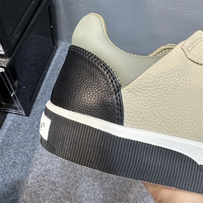 Design Canvas Sneakers with Interlocking Logo White / Black Sneakers - 7