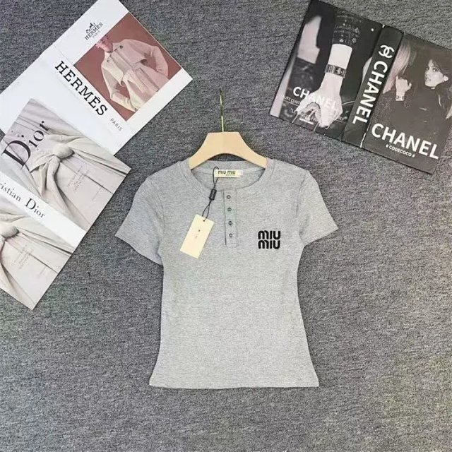 Miumiu Tee: seller detail photo 5