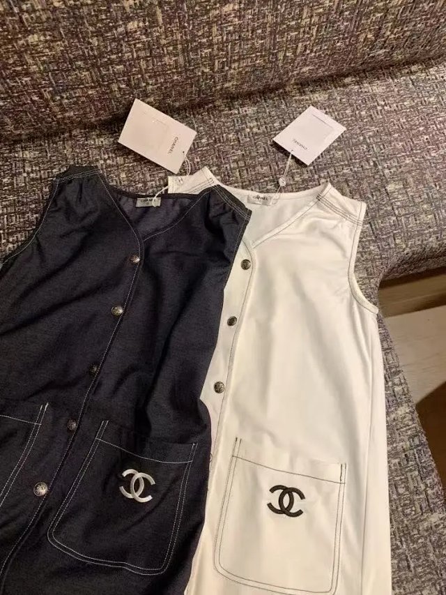 Chanel Dress: seller detail photo 9