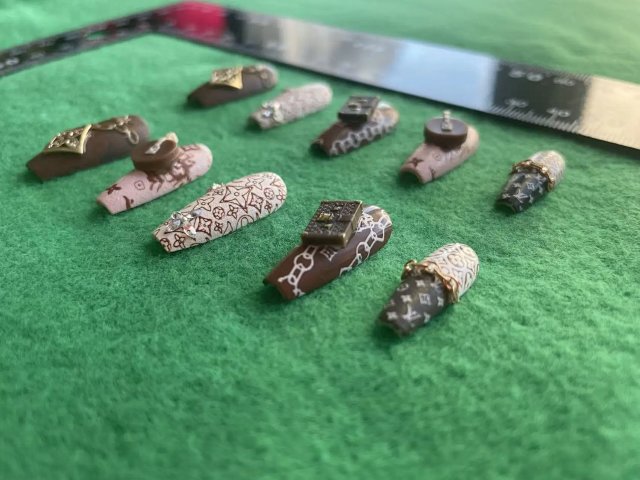 LV Nail Art: seller detail photo 5