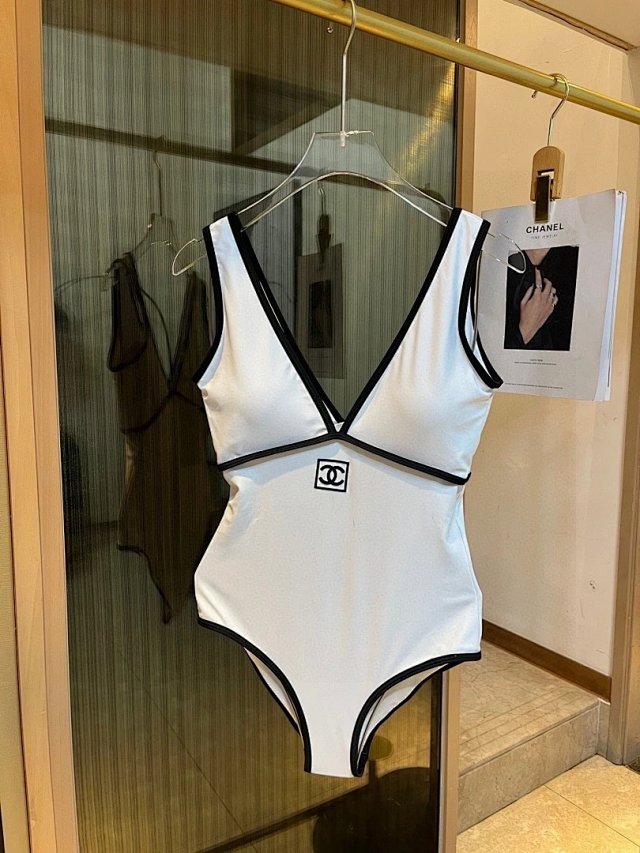 Chanel bikini: seller detail photo 12