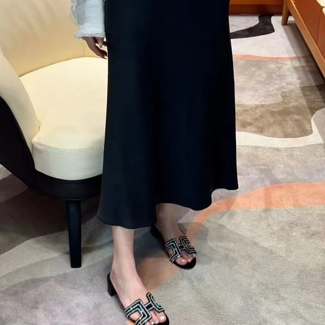 Hermès Sandals: seller detail photo 2