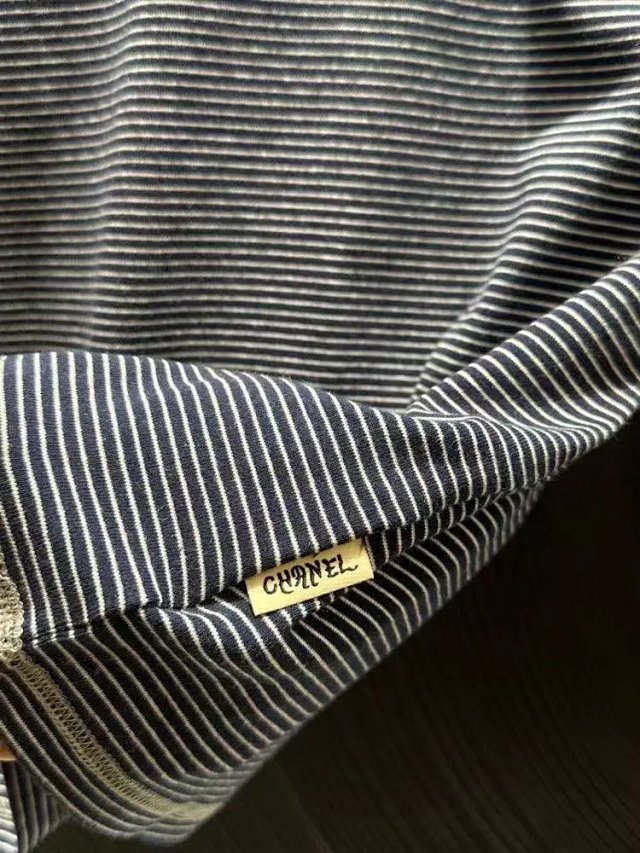 CHANEL tee: seller detail photo 7