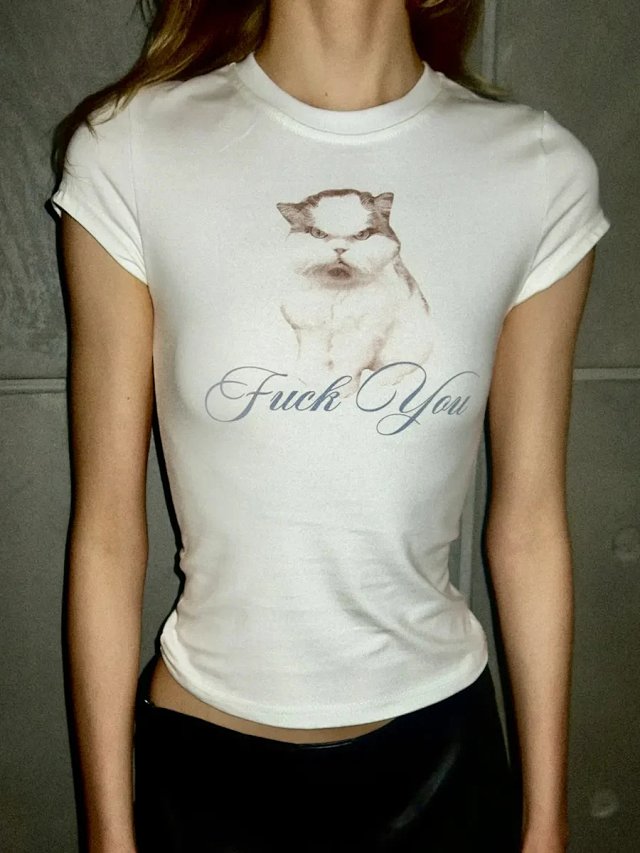 Y2K T-shirt: seller detail photo 6
