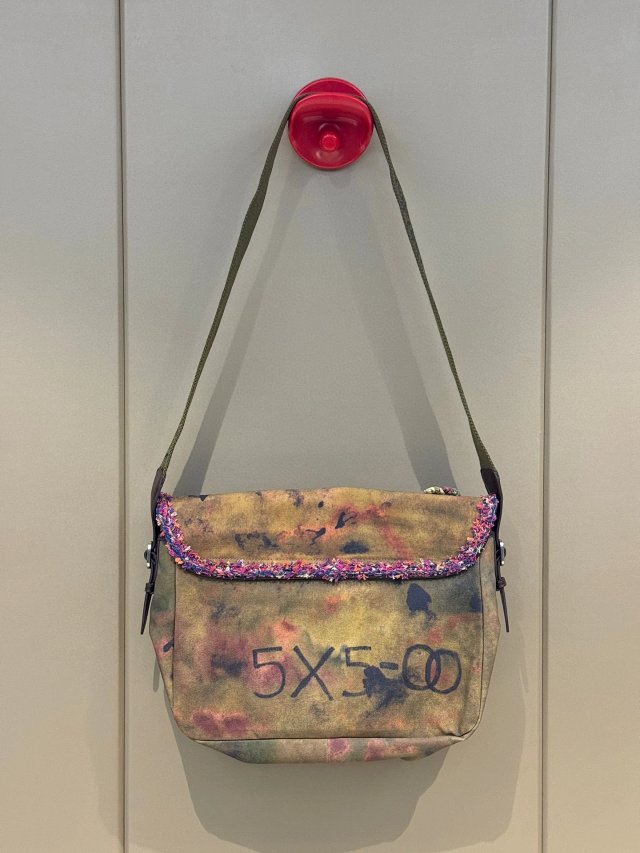 Chanel: seller detail photo 8