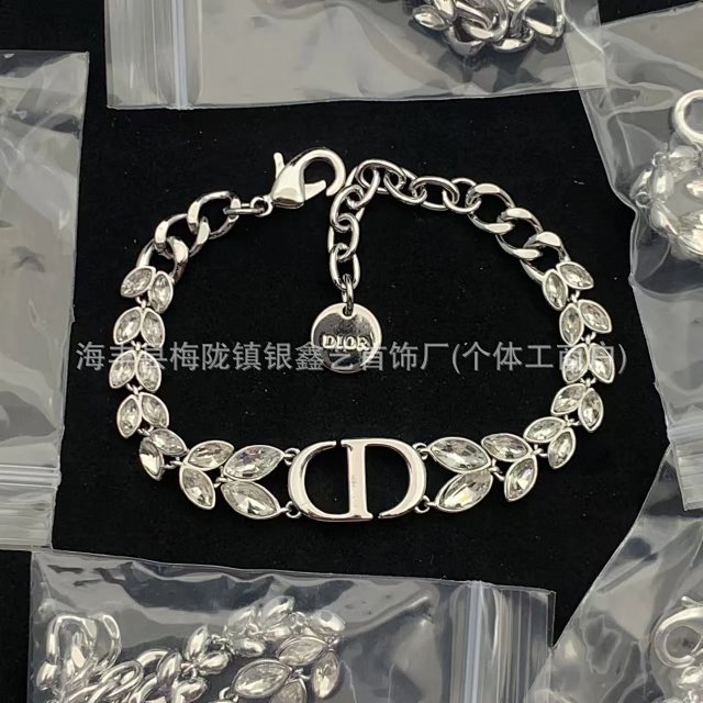 Dior bracelet: seller detail photo 2