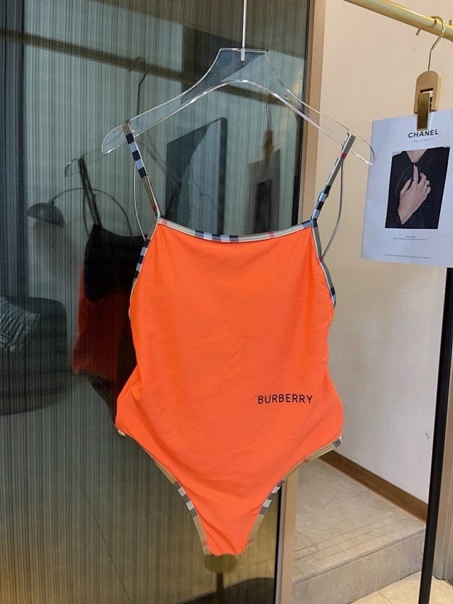 Burberry bikini: seller detail photo 7