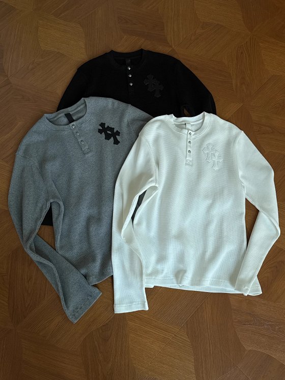 【 New Welfare 】 Waffle Cross Leather Splicing Silver Plated Embroidered Men's and Women's Base T-shirt Henry Collar Long Sleeve