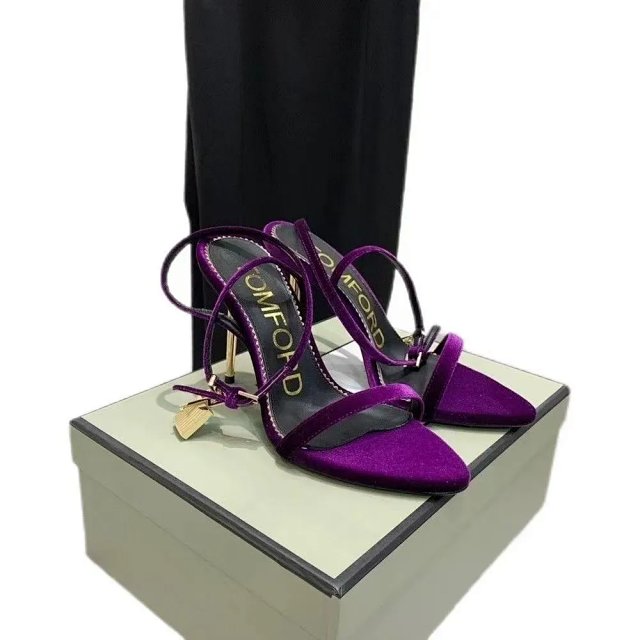 YSL high heels: seller detail photo 11