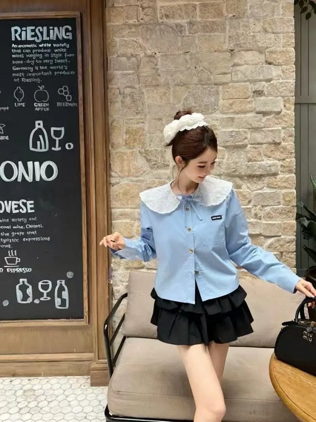 Miumiu: seller detail photo 7