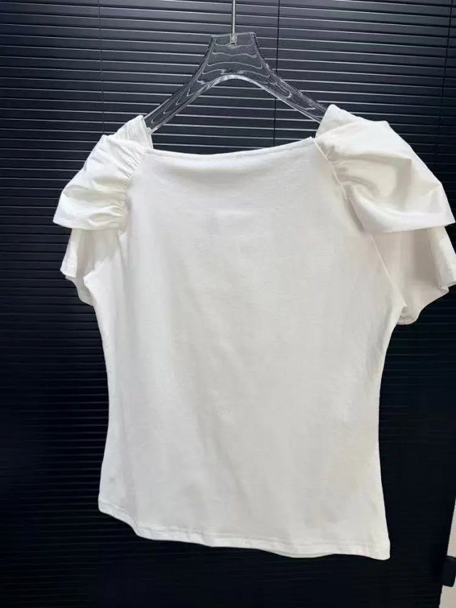 Chanel: seller detail photo 6
