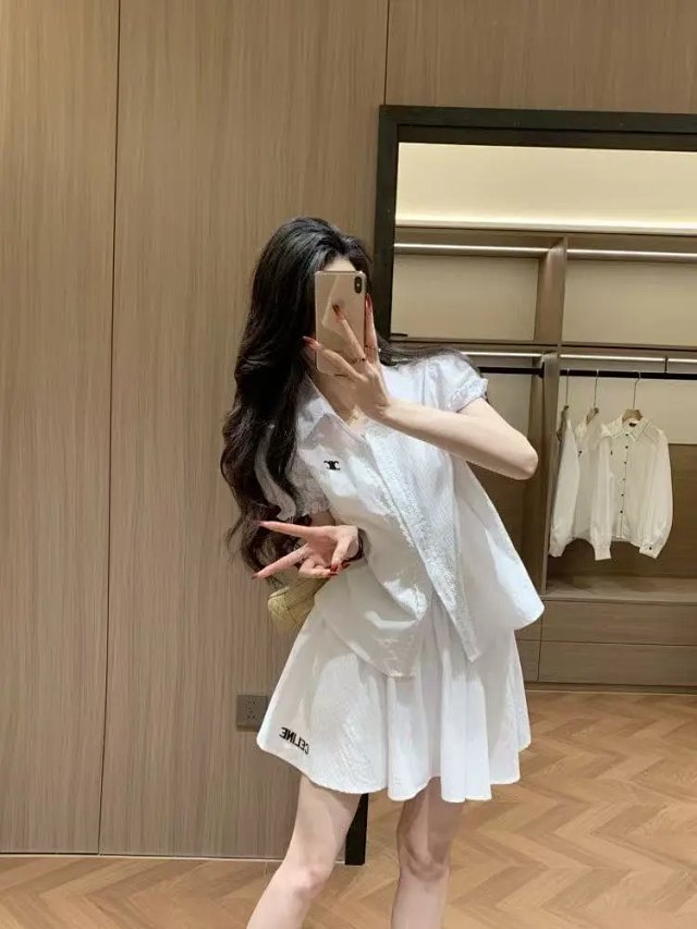 Chanel set: seller detail photo 1