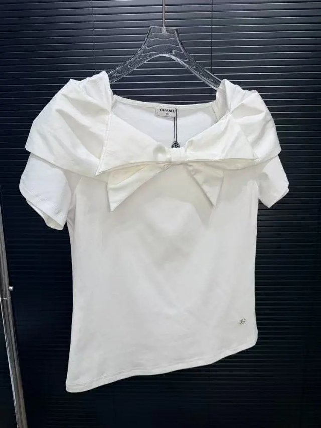 Chanel: seller detail photo 5