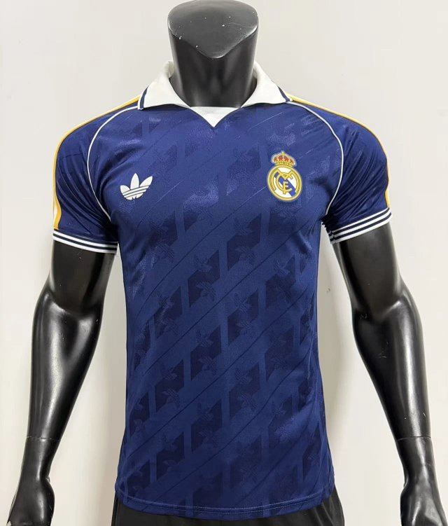 Real Madrid Jersey: seller detail photo 1
