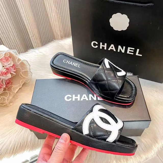CHANEL Sandals: seller detail photo 4