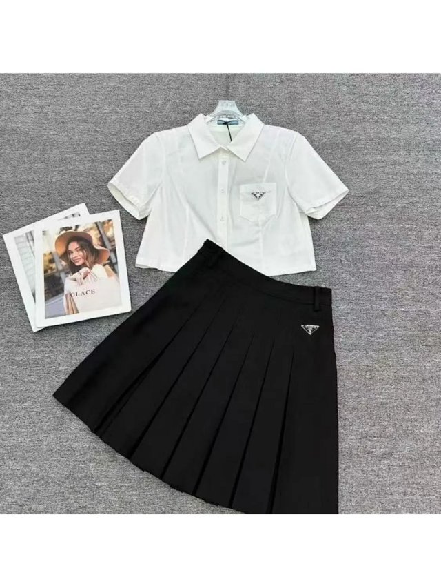 Prada Set: seller detail photo 1