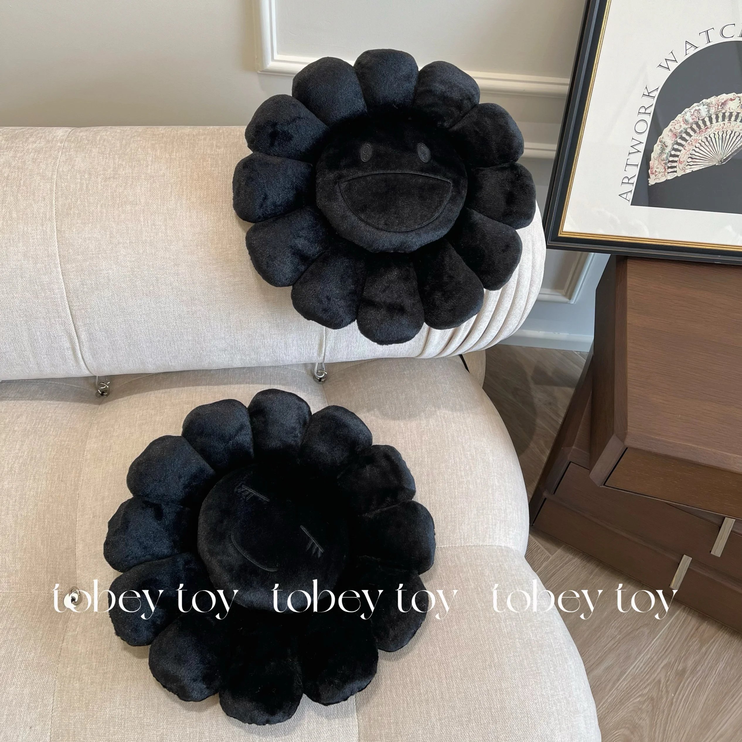 Design Takashi Murakami x Kaikai Kiki Black Flower Smiley Plush Pillow Accessories - 13