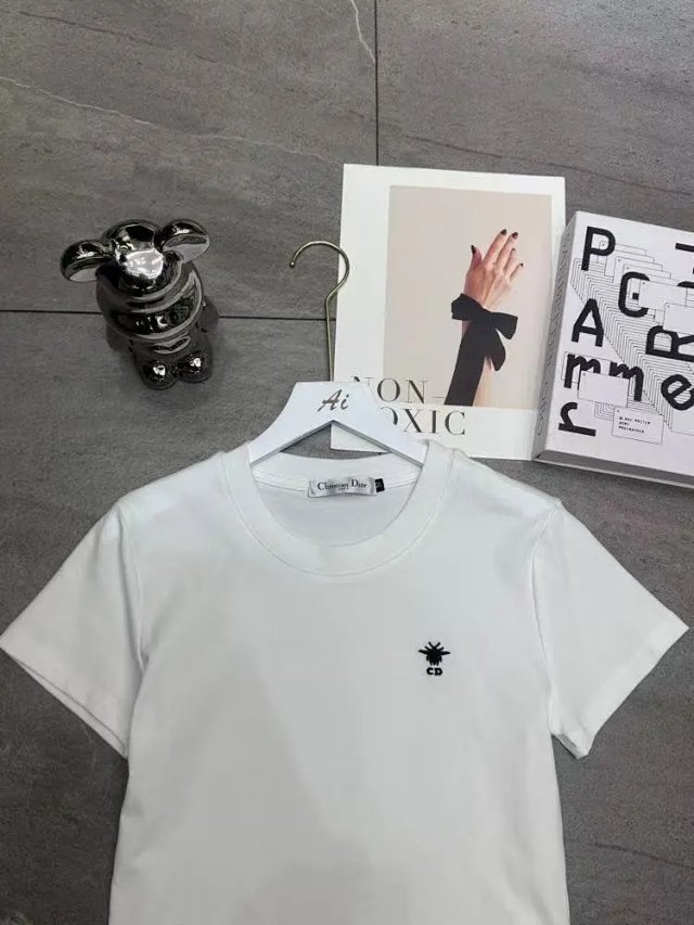 Dior: seller detail photo 4