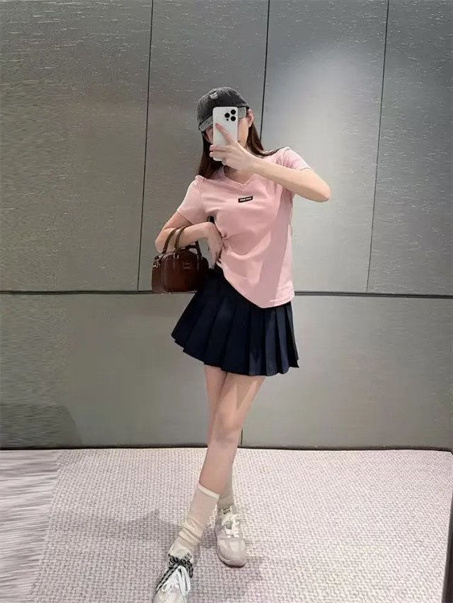 miumiu TEE: seller detail photo 7