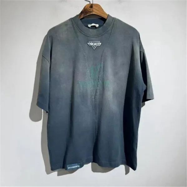Vetements Embroidered Logo Washed Black T-Shirt - 3