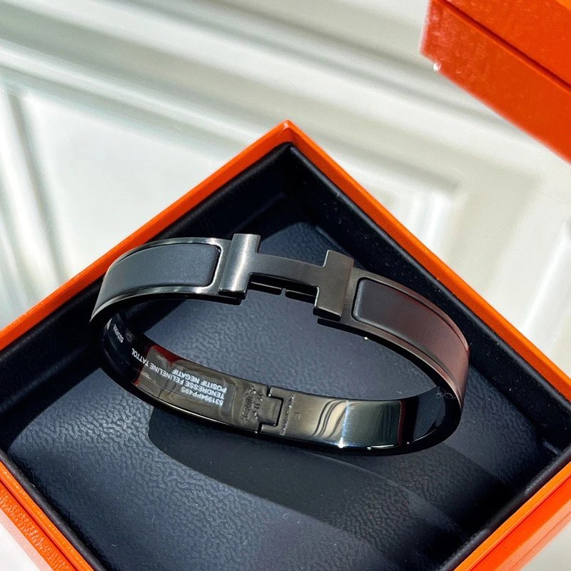 Hermès Style High-End Bracelet Black Warrior Enamel Bangle for Men Matte Black Clasp Couple Bracelet