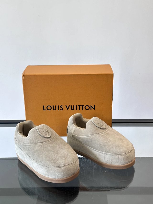 LV & Nigo Buttersoft: seller detail photo 2