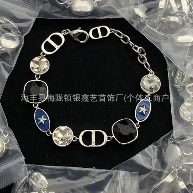 Dior bracelet: seller detail photo 4