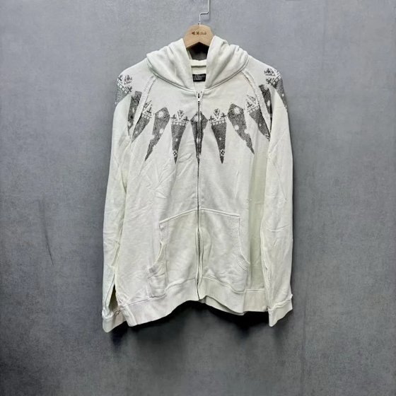 Trendy and versatile clothing, classic outfits -0100-vet