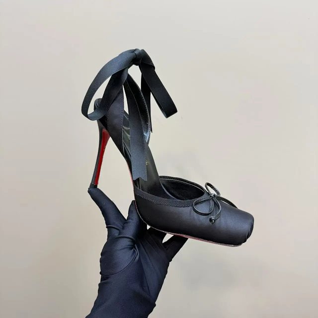 Christian Louboutin Ribbon heels: seller detail photo 6